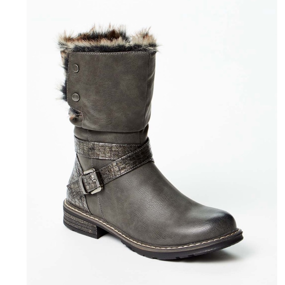 EMMSHU Black Studded Buckle Detail Gofre Boot Women’s Size EU 38 NEW